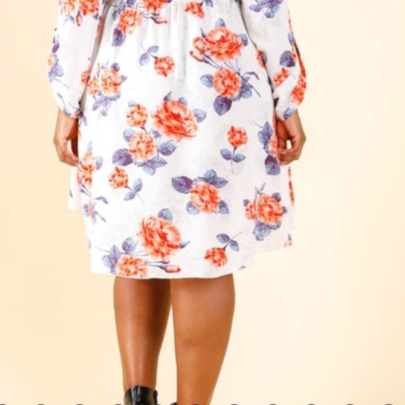 Plus Size Floral Print Midi Wrap Dress - Picture 4 of 6